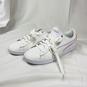 PUMA Women's Vikky V2 Sneaker